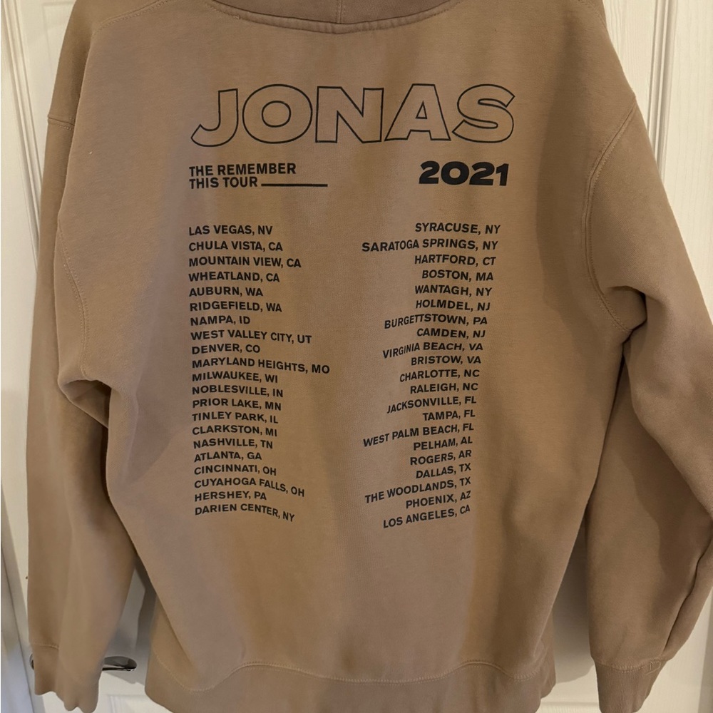 The Jonas brothers remember this tour hoodie